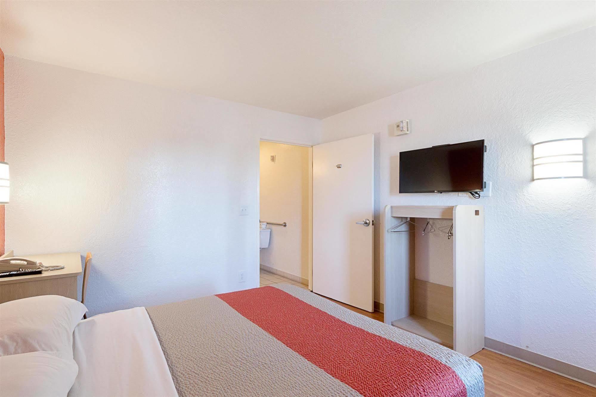 Motel 6-Mcallen, Tx Bagian luar foto