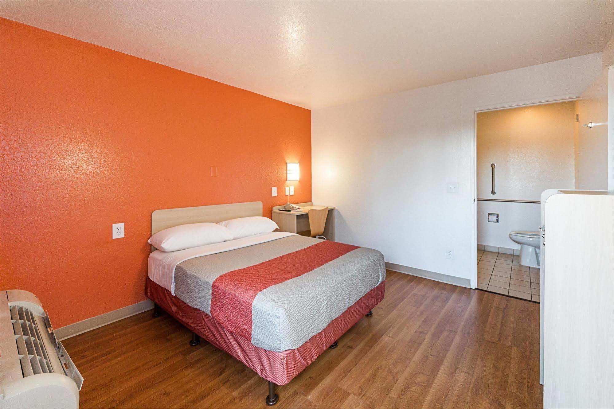 Motel 6-Mcallen, Tx Bagian luar foto