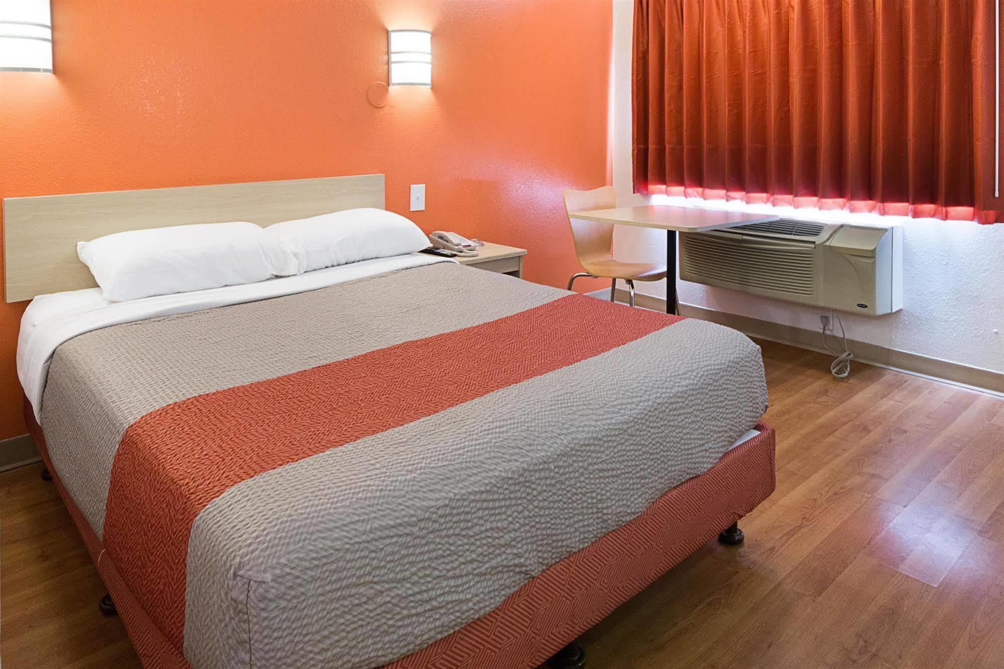Motel 6-Mcallen, Tx Bagian luar foto
