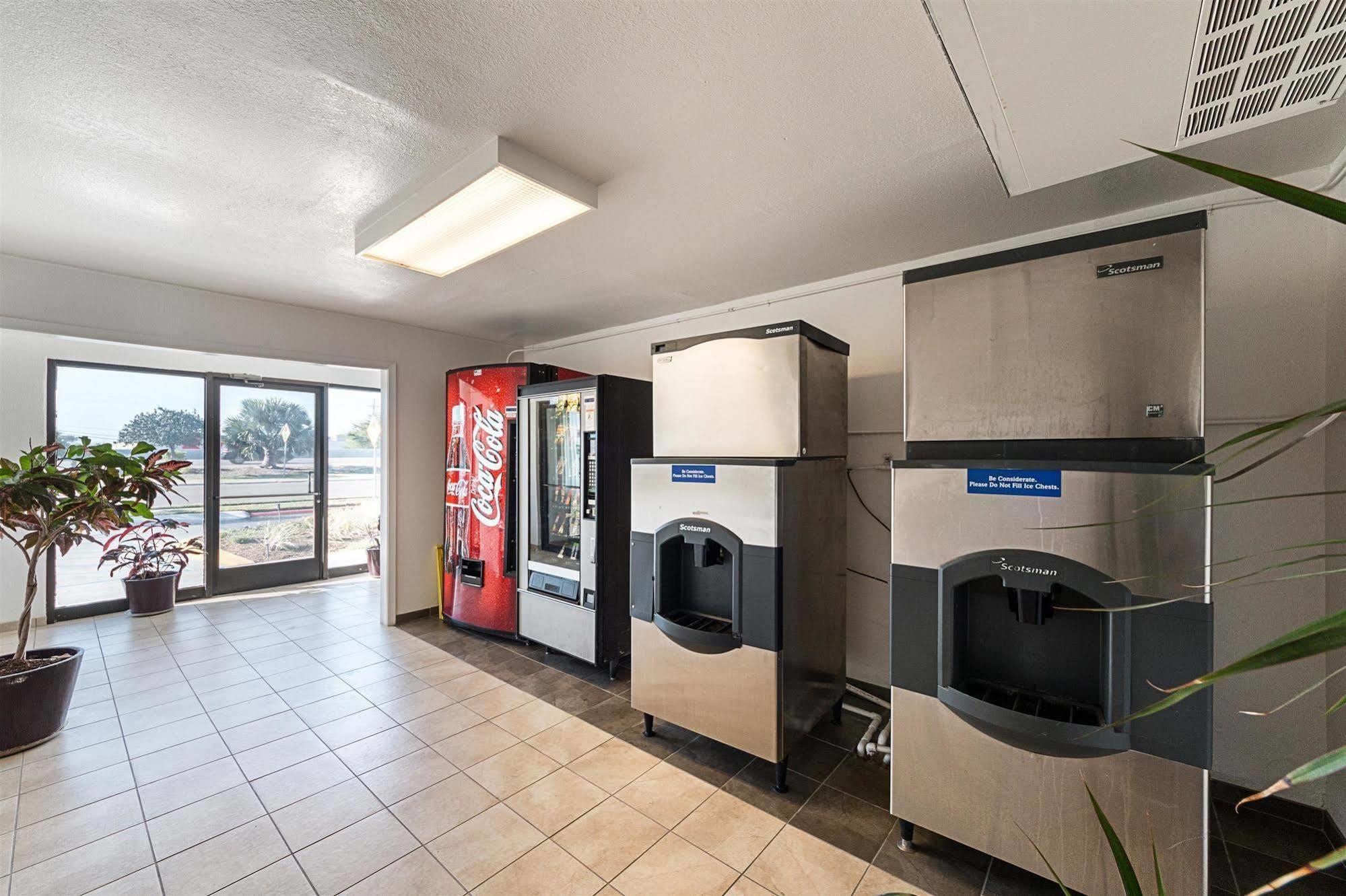 Motel 6-Mcallen, Tx Bagian luar foto