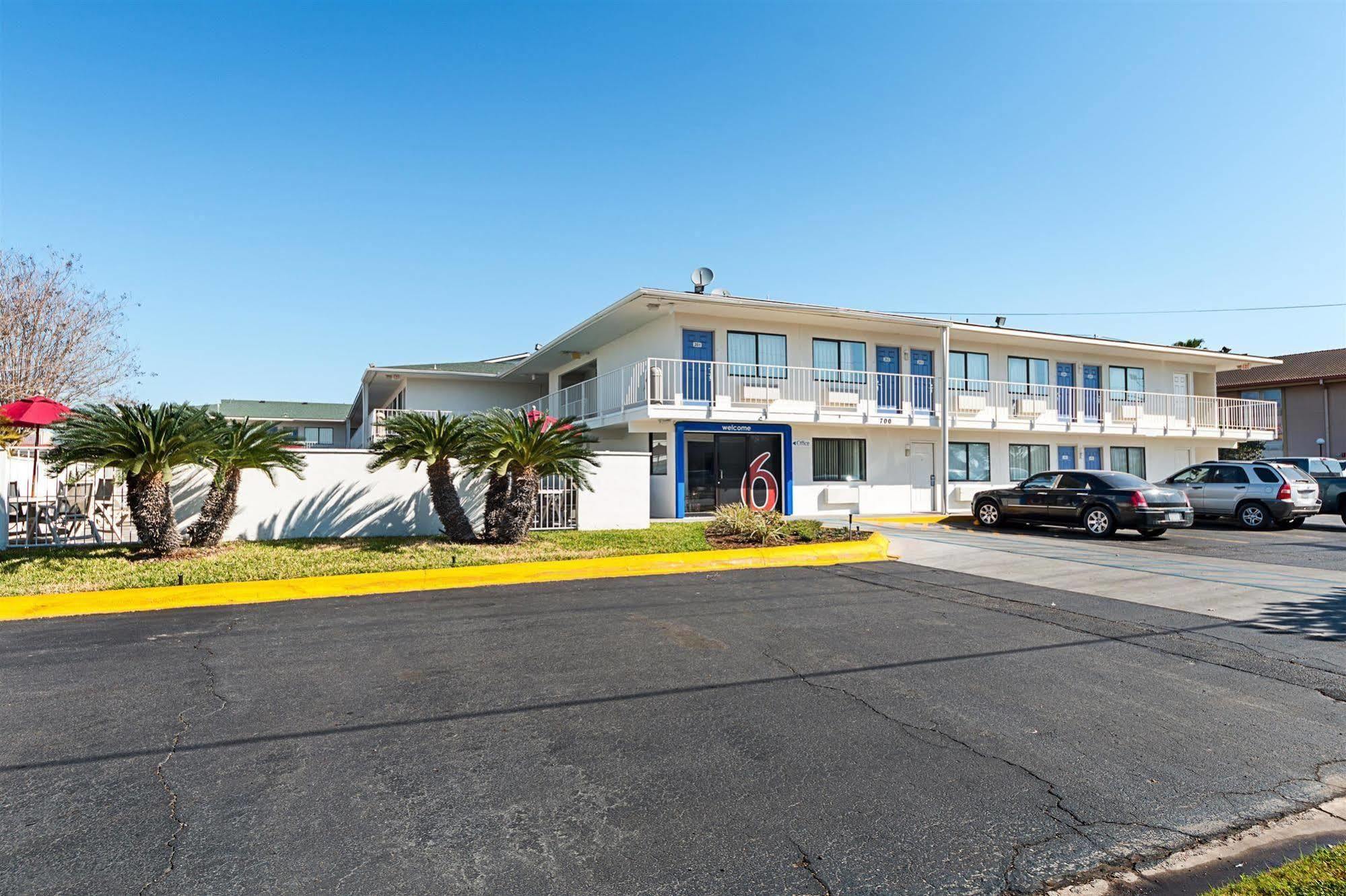 Motel 6-Mcallen, Tx Bagian luar foto