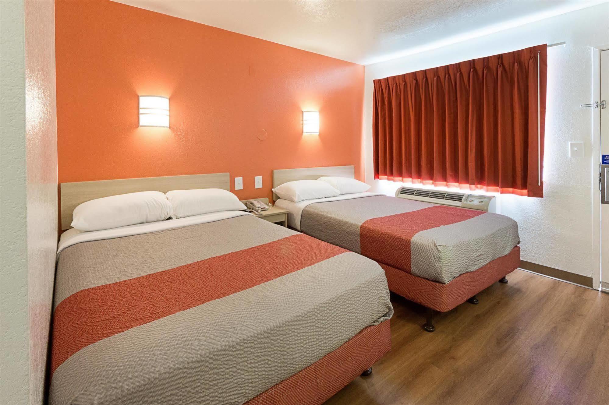 Motel 6-Mcallen, Tx Bagian luar foto