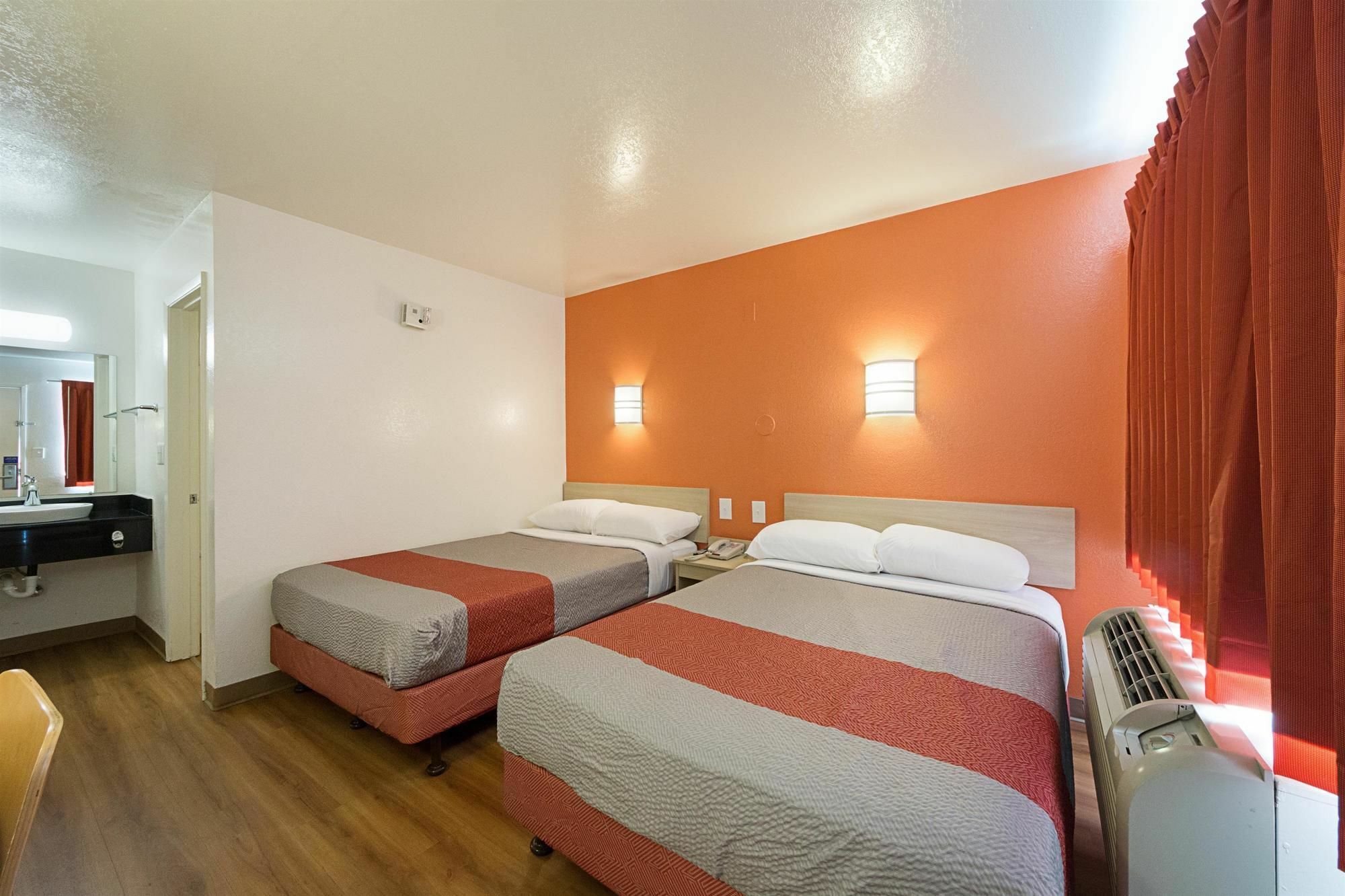 Motel 6-Mcallen, Tx Bagian luar foto